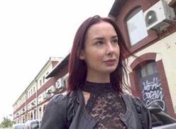 Fucking Street – Eager brunette offered cash by stranger