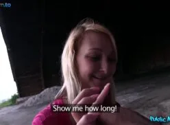 Public Agent – Blonde Hottie Sucks Fucks And Swallows Strangers Cum
