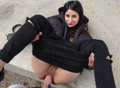 Public Agent – Creampie climax after outdoor sex