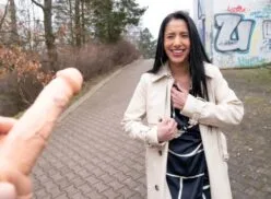 Public Agent – Play My Deep Throat Game