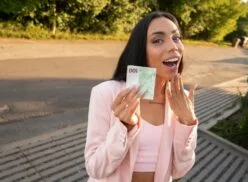 Public Agent – Cute Colombian Ass